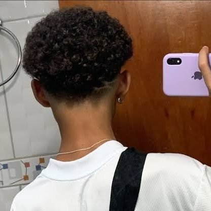 lucllcs's profile picture. 