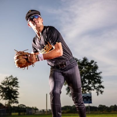 6’1| 190Ib | Acadiana High Baseball LA| Class Of 2026 | P/C/IF/UTL &QB🏈| 3.8 GPA📚& 25 ACT📕tylamartina2208@gmail.com ☎️ |337-561-3448|‼️