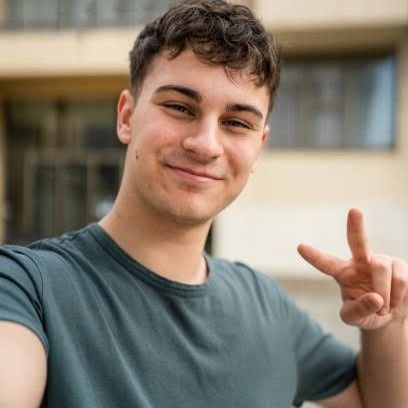 real_erick23's profile picture. Soy Aries ♈ Me gusta el Cine🎞️ y la Espiritualidad 🧘🏻‍♂️