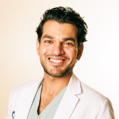 Urology. Enjoys studying the past, living in the present, and seeking the future. Part-time Leafs fan, squash/golf player, & pizza enthusiast. Views are my own.
