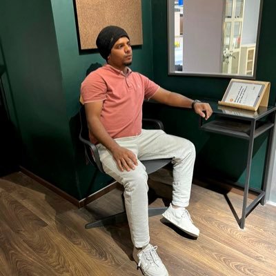 Awaiskh2087391's profile picture. 