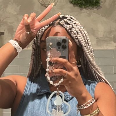 groundbreaking stupidity // she/they. // 🇹🇹🏳️🌈.