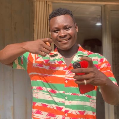 YhawLoco's profile picture. fun😄