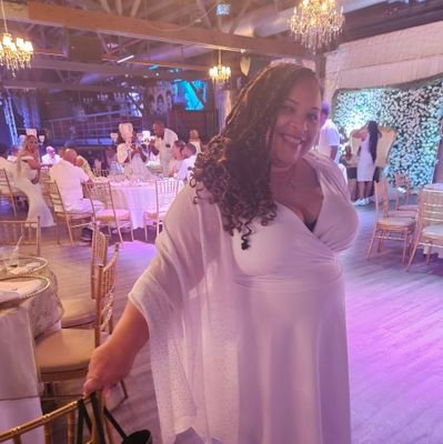 Wife.Mother.Minister.Strategist.Organizer. Change MAKER. https://t.co/ZDb4MUaxIy posts are mine and do not represent the views of my clients or those I associate.