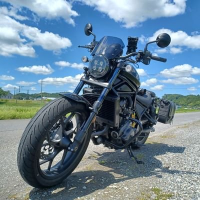 Nandomesunshine's profile picture. 何度目のバイクライフか
千葉県北西部に住んでる人生一周したおっちゃん
 今はクロスカブとレブル1100DCTに乗っています 座右の銘は、すり抜けするまい、やりたい事は今やろう
バイク,車,旅行,Buddies,家庭菜園も上げる雑多垢です
イイねでフォローしがち。無言フォローもすんません🙏