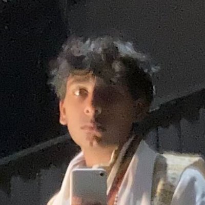 veryishaan's profile picture. shitposts (more shit than posts tbh)