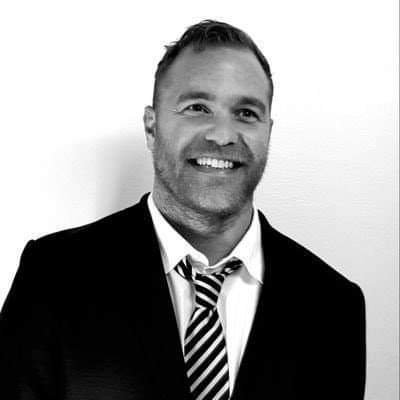 Former Federal Agent working in Counter Terrorism.
Masters in Politics and International Relations;
Bachelors in Media and Communications.