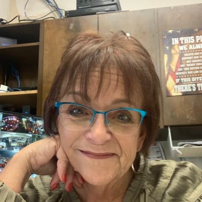 MaryJanJanB's profile picture. 