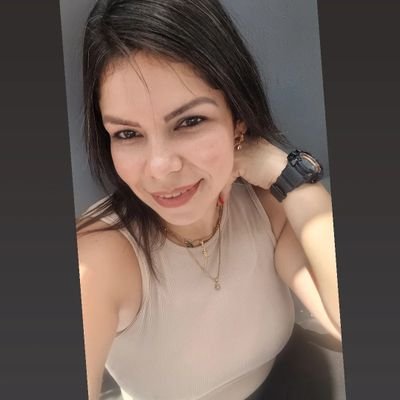Gestora Teatral (Producción), Lcda. en Contaduría Pública, Madre y Emprendedora, Creadora de mis propios Diseños