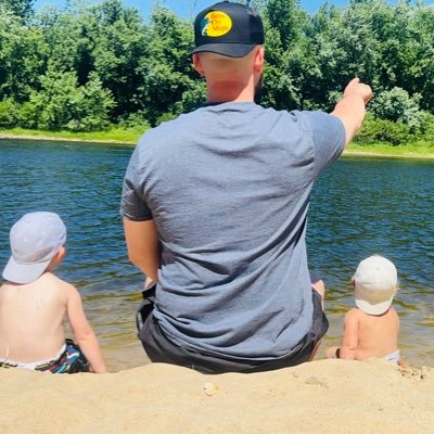 JustinMitza's profile picture. New England sports: 38 🏈 🏀 ⚾️ 🏒