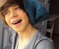 Yesimblake's profile picture. 