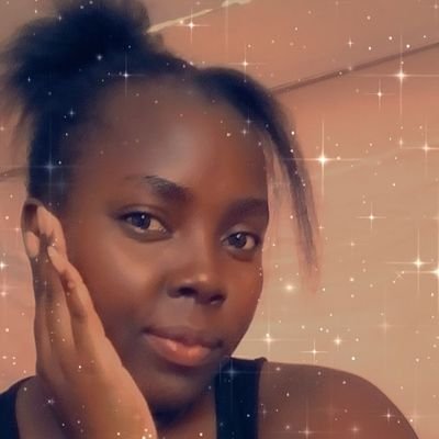 ogwenovalary4's profile picture. 