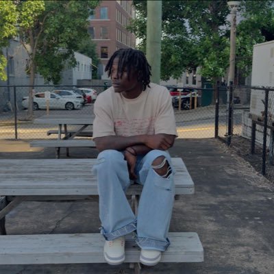 C/O ‘18👨🏿🎓! sc: Hypemanbrandon TikTok: Hypemanbrandonn YouTube: HypeMan Brandon