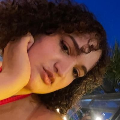 mayatutmayangol's profile picture. 