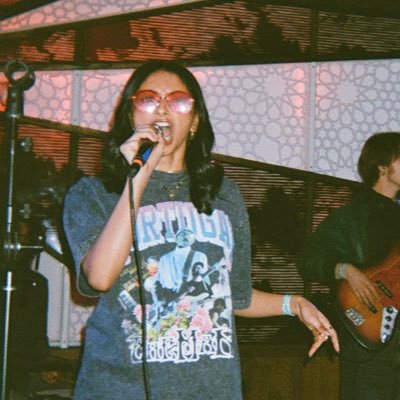 shefskissxo's profile picture. ತಲೆಹರಟೆ, among other things