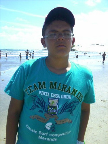 Goleiro,14 anos.