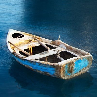 A little boat, engine full throttle, circling the bowl…….Bad speller / Autocorrect despiser