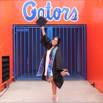 jen_maldonado25's profile picture. 23 | she/her | uf alum 💌