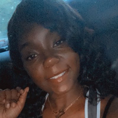 chocolatee_uni's profile picture. 26 💗 GOD ✝️ • ☮️🤑🙏🏾• KKP 🧑‍🧑‍🧒‍🧒💕• UMA ‘24 💙🤍
