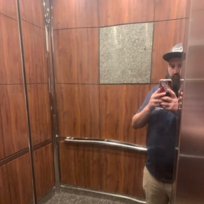 just a hammered man floating through the space time continuum. this app is fucking cooked.