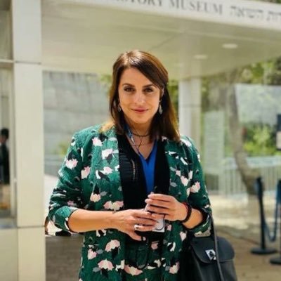 💚 Victoria Donda Perez Profile