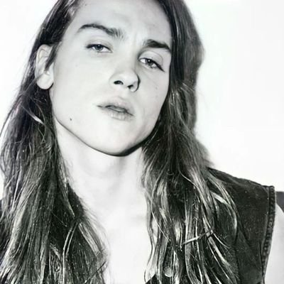 Soy gay versĆ”til 20aƱos twink..morbosoo y caliente buscando amigos como yo sin pudores ni tabĆŗes para trios y orgias..š¦š³ļøāššš