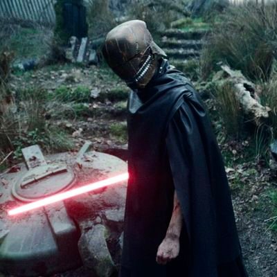 Just a Dutch guy who retweets a lot of tweets, mostly game or series/movies related. I also follow back most of the people that follow me 😀