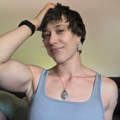 Michell86757239's profile picture. bi girlie,
weeb trash,
devling,
certified tummy ache survivor 
🍡👾🌸💀