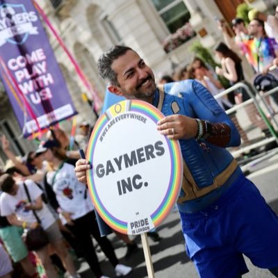Community Manager for @RuneScape || Proud Dog Dad of Yoshi 🐶 and Founder of @GaymersiNC 🎮 || He/him