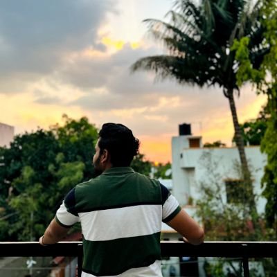SumitSJB's profile picture. C/C++ || Java || Data Structures & Algorithms || SQL || Learning MERN Stack || Exploring Web3 || SDE || 100xDevs || Cohort 3.0