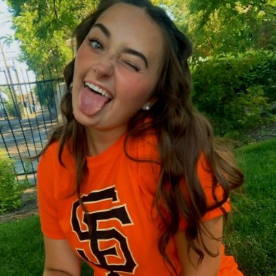 Smiling's my favorite • Be Kind • Nevada girl • Steph Curry fan • Buster Posey forever • Christ is King 🙏🏽 #DubNation #SFGiants #FTTB #UNR