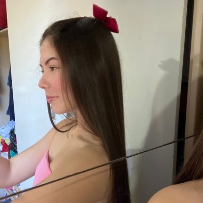 Brunakarolinerz's profile picture. ∞