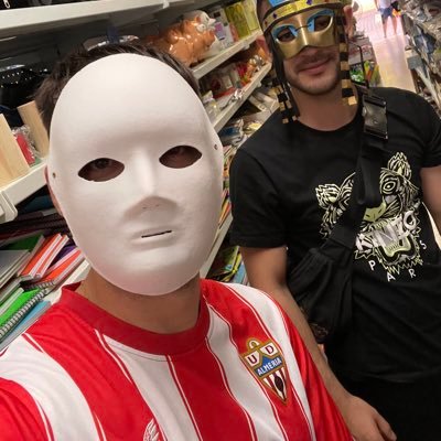 CalvinoUda33's profile picture. catalán con sangre almeriense❤️🤍