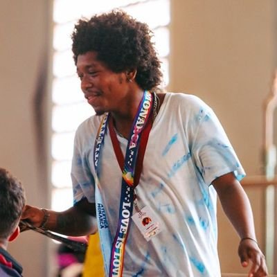 A verdade é absoluta e eu sou o dono dela.
Baobá guerreira, blackpower com certeza!!
Sonho de ninguém, terror de todes. . .