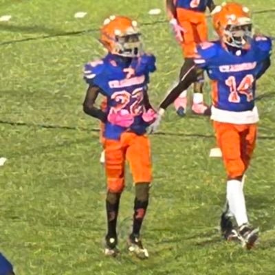 5’8 /137lbs Class 2028 I play FS , WS, CB, and Rover and I go to SOUTHAVEN HIGH School/3.0 GPA (Contact)- 901-208-7668 / Email: hurstroberteli@gmail.com