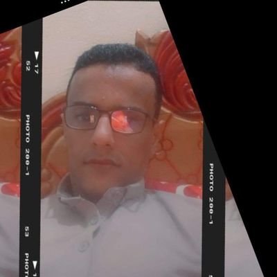 حِينّ أشتاقَ إليك !تتَغِير مَلَامِحِي ،
وَ يَتعَبُ قَــلـــبـــــــــــــــــِيْ ثُم أقْسُواَ عَلىّ الجَمِيعْ دُونّ ذَنْبّ لهُم