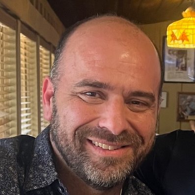 Dad, Educator, Principal at Owen Elementary & ADHD survivor. #relationshipsmatter #TeamOwen My motto is: Remove the roadblocks and watch what happens.