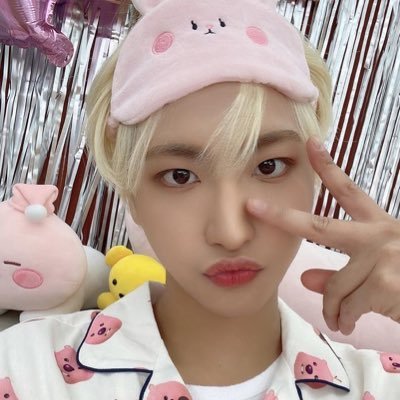 𝙩𝙝𝙧𝙤𝙪𝙜𝙝𝙤𝙪𝙩 𝙩𝙝𝙚 𝙝𝙚𝙖𝙫𝙚𝙣𝙨 𝙖𝙣𝙙 𝙚𝙖𝙧𝙩𝙝, 𝙞 𝙖𝙡𝙤𝙣𝙚 𝙖𝙢 𝙩𝙝𝙚 𝙝𝙤𝙣𝙤𝙧𝙚𝙙 𝙤𝙣𝙚. jah/fiya