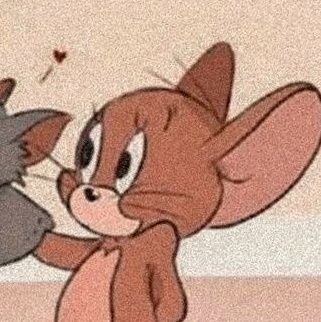 MAYB_O5's profile picture. 🐝