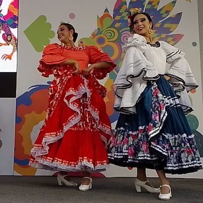 mexeople_'s profile picture. En México, como en muchos países, la danza es una actividad muy arraigada a su pueblo que, desde los tiempos prehispánicos hasta la actualidad.