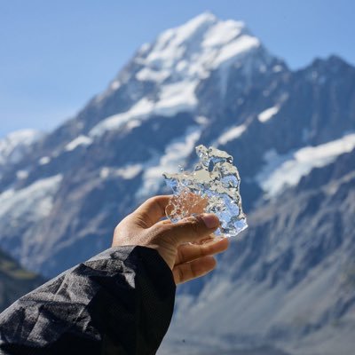 Hayeksay's profile picture. Simplicity,consistency and creativity is the key to success.