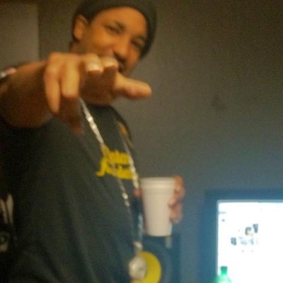 ayyaz_martinez's profile picture. 