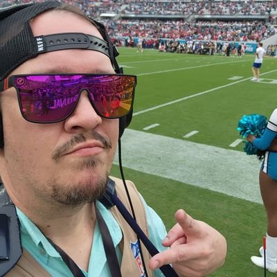 49ers Giants Sharks fan. Love all Bay sports including Warriors, A's, & Quakes.. Was a founder in Golden State Brewery. Great beer enthusiast! LOVE Disney Parks
