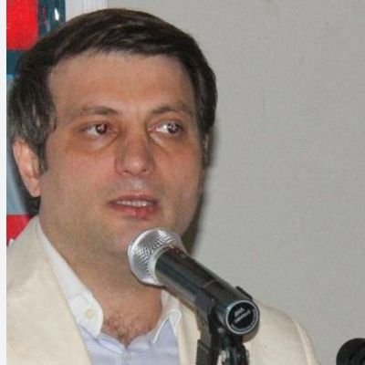 سی سال نویسنده و معلم،
پزشک، پایه گذار پویش دادخواهی مدنی دانش آموزان و دانشجویان،
مدیر مسئول نشر دریافت،
دبیر کمیسیون آموزش دیده بان شفافت و عدالت