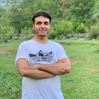 KarimKhan882585's profile picture. Economist                                                                              
           Qau