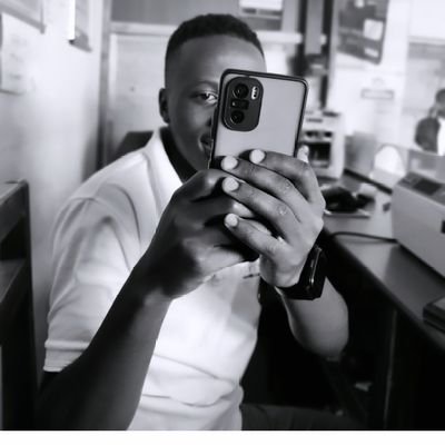 AnfahoMuhabuzi's profile picture. 