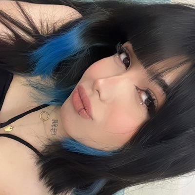 irominab's profile picture. ladybug 🧚🏻