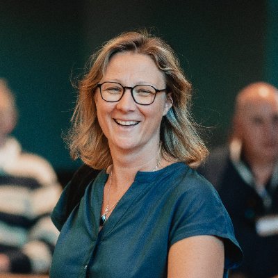 Députée wallonne et communautaire
Cheffe de groupe
