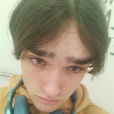 RomanGametips's profile picture. 