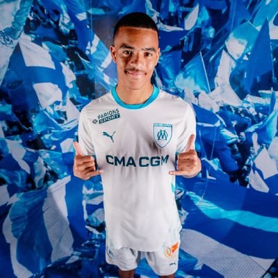 DarthB3nj's profile picture. Proudly East African